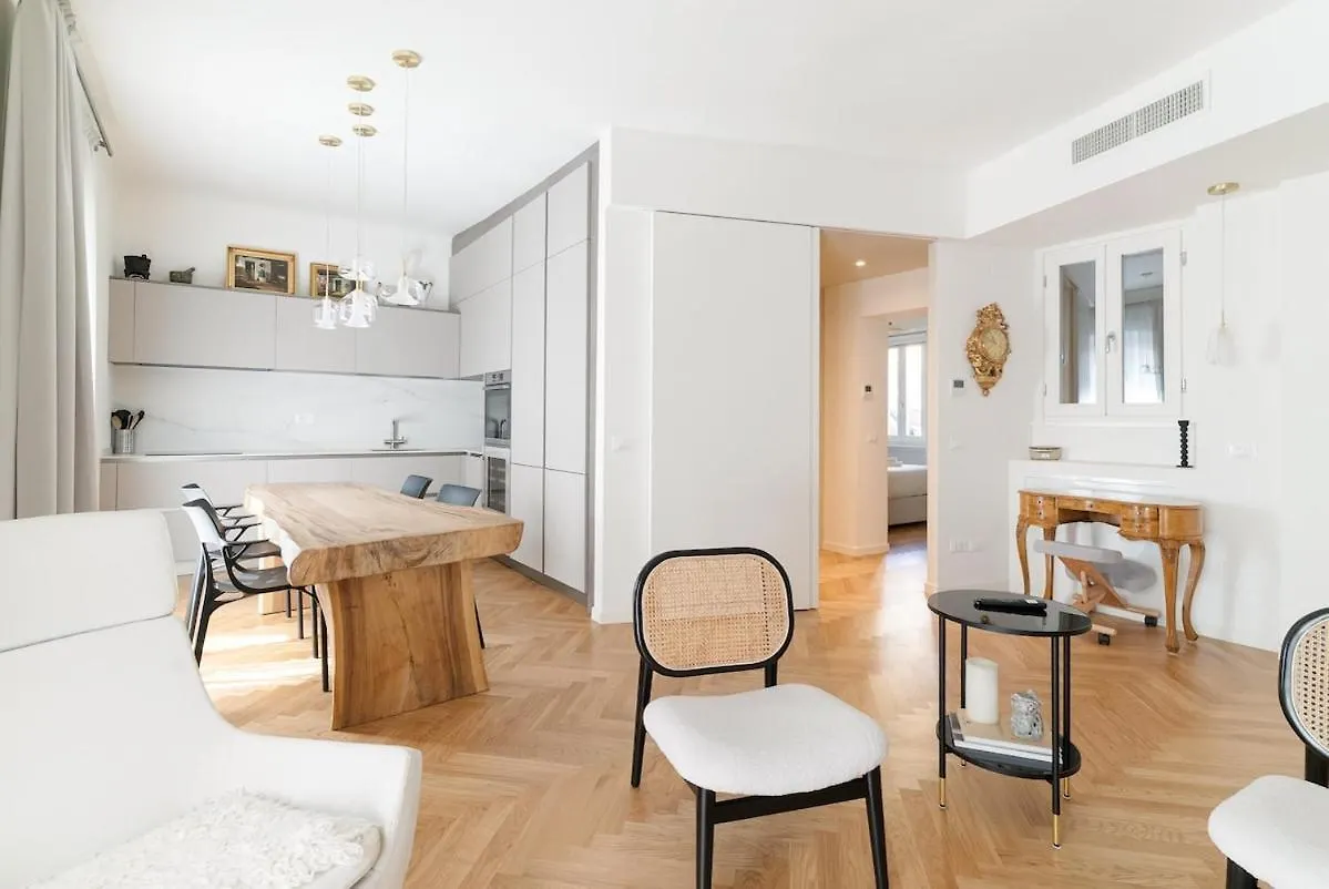 P Venezia-Repubblica Trilocale Di Lusso Apartman Milánó